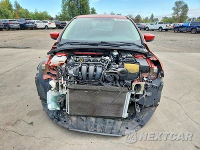 Piąte zdjęcie samochodu w środku: 2018 FORD FOCUS SE VIN:1FADP3K2XJL244872 - miniatura
