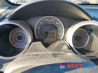 Zdjęcie 9 z 12 samochodu: 2013 HONDA FIT VIN:JHMGE8H34DC007923 - miniatura