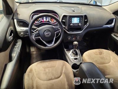 Zdjęcie 8 z 14 samochodu: 2016 JEEP CHEROKEE SPORT VIN:1C4PJLAB6GW376285 - miniatura