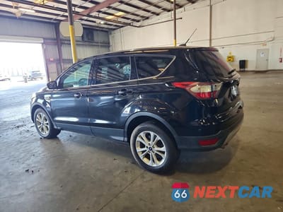 Drugie zdjęcie samochodu z przodu: 2017 FORD ESCAPE SE VIN:1FMCU0GD3HUE64894 - miniatura