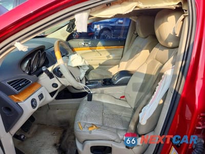 Zdjęcie 7 z 13 samochodu: 2010 LINCOLN MKT VIN:2LMHJ5FR2ABJ04234 - miniatura