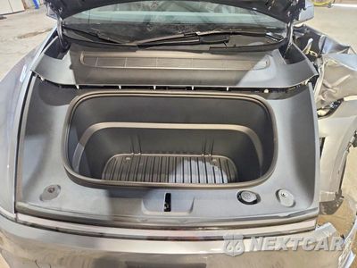 Zdjęcie 11 z 12 samochodu: 2026 TESLA MODEL Y VIN:7SAYGDEE8TA702258 - miniatura
