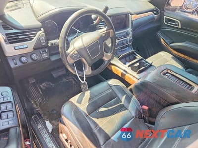 Zdjęcie 8 z 13 samochodu: 2015 GMC YUKON DENALI VIN:1GKS2CKJ7FR708961 - miniatura