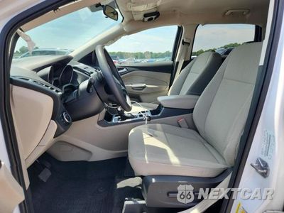 Zdjęcie 7 z 13 samochodu: 2017 FORD ESCAPE SE VIN:1FMCU9GD3HUC31134 - miniatura