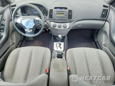Zdjęcie 8 z 12 samochodu: 2010 HYUNDAI ELANTRA GLS VIN:KMHDU4ADXAU916558 - miniatura