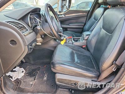 Zdjęcie 7 z 13 samochodu: 2015 CHRYSLER 300C VIN:2C3CCAET6FH882037 - miniatura
