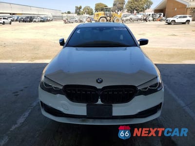 Piąte zdjęcie samochodu w środku: 2017 BMW 530 I VIN:WBAJA5C32HG896693 - miniatura