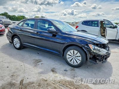 Czwarte zdjęcie samochodu z boku: 2019 VOLKSWAGEN JETTA S VIN:3VWC57BUXKM152730 - miniatura