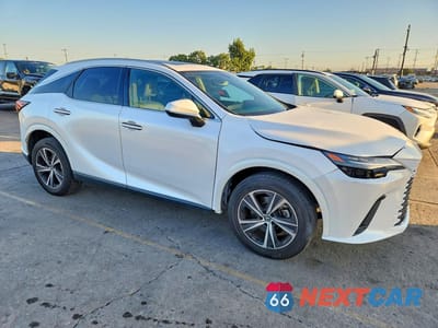 Czwarte zdjęcie samochodu z boku: 2024 LEXUS RX 350 BASE VIN:2T2BAMBA9RC042684 - miniatura