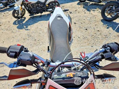 Piąte zdjęcie samochodu w środku: 2016 KTM 690 ENDURO R VIN:VBKLET40XGM782822 - miniatura
