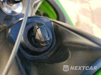 Zdjęcie 8 z 9 samochodu: 2012 KAWASAKI EX650 EC VIN:JKAEXEE19CDA05918 - miniatura