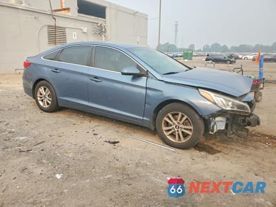 Czwarte zdjęcie samochodu z boku: 2015 HYUNDAI SONATA SE VIN:5NPE24AF2FH186243 - miniatura