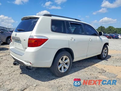 Trzecie zdjęcie samochodu z tyłu: 2009 TOYOTA HIGHLANDER BASE VIN:JTEES41A692128433 - miniatura