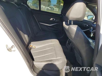 Zdjęcie 10 z 12 samochodu: 2019 BMW 330I VIN:WBA5R1C53KAK09588 - miniatura