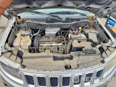 Zdjęcie 12 z 13 samochodu: 2015 JEEP COMPASS SPORT VIN:1C4NJCBA0FD104676 - miniatura