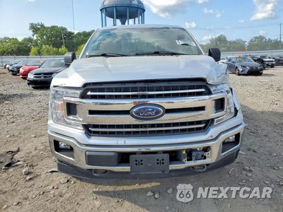 Piąte zdjęcie samochodu w środku: 2018 FORD F150 SUPERCREW VIN:1FTEW1EP4JFB57139 - miniatura