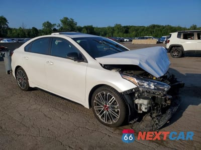Czwarte zdjęcie samochodu z boku: 2021 KIA FORTE GT VIN:3KPF44AC9ME292937 - miniatura