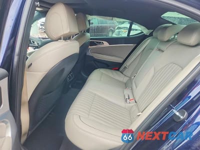 Zdjęcie 10 z 13 samochodu: 2023 GENESIS G70 2.0T VIN:KMTG34TA7PU109528 - miniatura