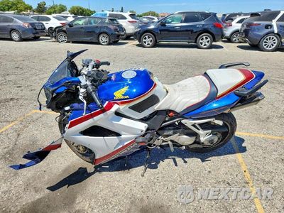 Trzecie zdjęcie samochodu z tyłu: 2007 HONDA VFR800 A VIN:JH2RC468X7M900093 - miniatura