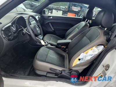 Zdjęcie 7 z 12 samochodu: 2015 VOLKSWAGEN BEETLE 1.8T VIN:3VWF17AT8FM648410 - miniatura