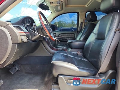 Zdjęcie 7 z 14 samochodu: 2009 CADILLAC ESCALADE VIN:1GYFK13289R248488 - miniatura