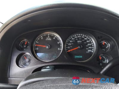 Zdjęcie 9 z 13 samochodu: 2013 CHEVROLET SUBURBAN K1500 VIN:1GNSK5E7XDR269704 - miniatura
