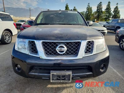 Piąte zdjęcie samochodu w środku: 2010 NISSAN PATHFINDER S/LE/SE VIN:5N1AR1NN3AC606148 - miniatura