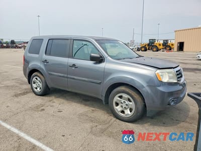 Czwarte zdjęcie samochodu z boku: 2013 HONDA PILOT LX VIN:5FNYF4H22DB029778 - miniatura