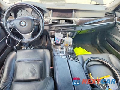 Zdjęcie 8 z 12 samochodu: 2015 BMW 528 I VIN:WBA5A5C59FD519103 - miniatura