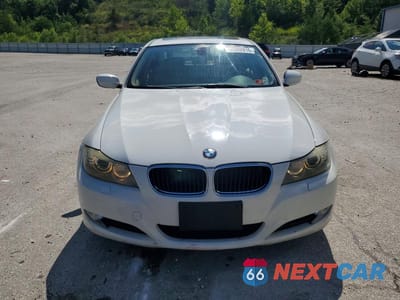 Piąte zdjęcie samochodu w środku: 2011 BMW 328 XI VIN:WBAPK7C58BA970164 - miniatura