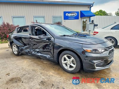 Czwarte zdjęcie samochodu z boku: 2018 CHEVROLET MALIBU LS VIN:1G1ZB5ST3JF284818 - miniatura