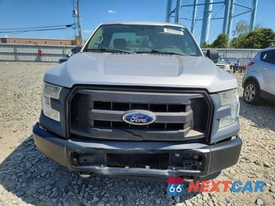 Piąte zdjęcie samochodu w środku: 2016 FORD F150 VIN:1FTMF1E80GKF74925 - miniatura