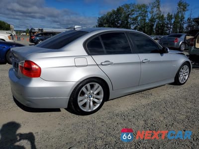 Trzecie zdjęcie samochodu z tyłu: 2006 BMW 325 I VIN:WBAVB135X6KX66244 - miniatura