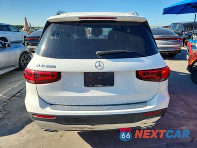 Zdjęcie 6 z 13 samochodu: 2020 MERCEDES-BENZ GLB 250 VIN:WDC4M4GB7LW011528 - miniatura