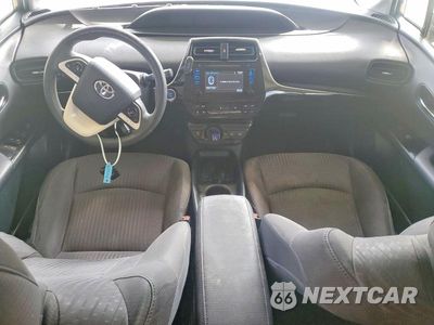 Zdjęcie 8 z 13 samochodu: 2017 TOYOTA PRIUS TWO VIN:JTDKBRFU7H3548735 - miniatura