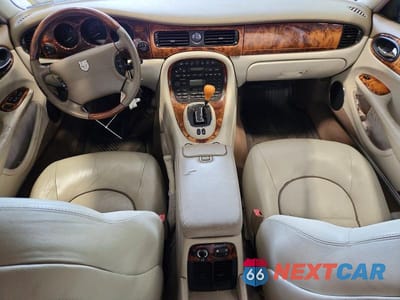 Zdjęcie 8 z 12 samochodu: 1998 JAGUAR VANDENPLAS VIN:SAJKN6246WC853007 - miniatura