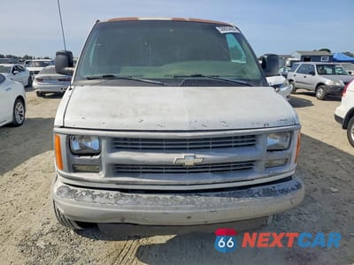 Piąte zdjęcie samochodu w środku: 2002 CHEVROLET EXPRESS G2500 VIN:1GCGG25R721178126 - miniatura