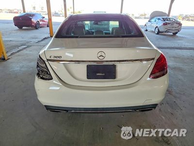 Zdjęcie 6 z 12 samochodu: 2015 MERCEDES-BENZ C 300 VIN:55SWF4JB4FU043071 - miniatura