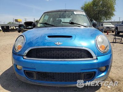 Piąte zdjęcie samochodu w środku: 2011 MINI COOPER S VIN:WMWSV3C57BTY14910 - miniatura