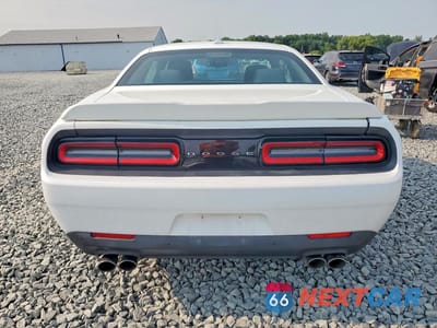 Zdjęcie 6 z 12 samochodu: 2016 DODGE CHALLENGER SXT VIN:2C3CDZAG9GH257136 - miniatura