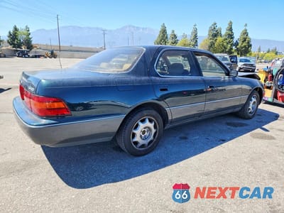 Trzecie zdjęcie samochodu z tyłu: 1990 LEXUS LS 400 VIN:JT8UF11E4L0035501 - miniatura