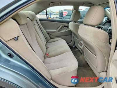 Zdjęcie 10 z 12 samochodu: 2011 TOYOTA CAMRY LE VIN:4T1BF3EK2BU716957 - miniatura