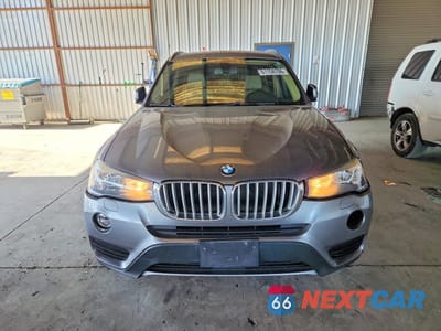 Piąte zdjęcie samochodu w środku: 2016 BMW X3 XDRIVE28I VIN:5UXWX9C59G0D79982 - miniatura