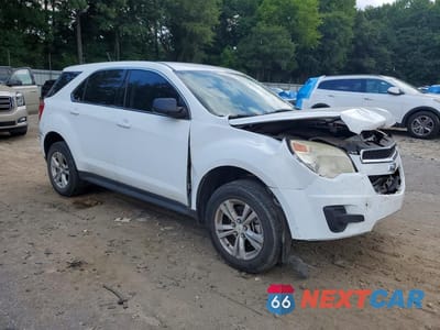 Czwarte zdjęcie samochodu z boku: 2014 CHEVROLET EQUINOX LS VIN:1GNALAEK9EZ123253 - miniatura