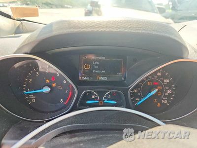 Zdjęcie 9 z 12 samochodu: 2019 FORD ESCAPE SE VIN:1FMCU0GD2KUC07362 - miniatura