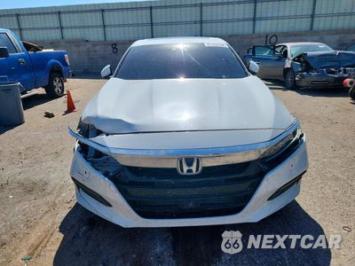 Piąte zdjęcie samochodu w środku: 2018 HONDA ACCORD TOURING VIN:1HGCV1F92JA218481 - miniatura