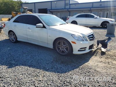 Czwarte zdjęcie samochodu z boku: 2012 MERCEDES-BENZ E 350 VIN:WDDHF5KBXCA641027 - miniatura