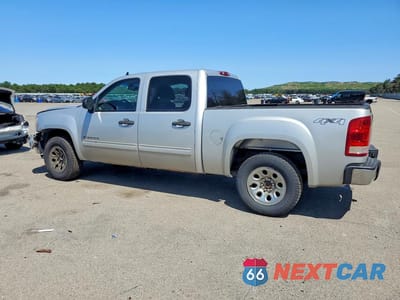 Drugie zdjęcie samochodu z przodu: 2010 GMC SIERRA K1500 SL VIN:3GTRKUEA3AG288216 - miniatura