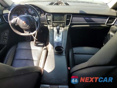 Zdjęcie 8 z 12 samochodu: 2014 PORSCHE PANAMERA S VIN:WP0AB2A77EL055945 - miniatura