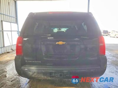 Piąte zdjęcie samochodu w środku: 2020 CHEVROLET SUBURBAN K1500 LS VIN:1GNSKGKCXLR228372 - miniatura